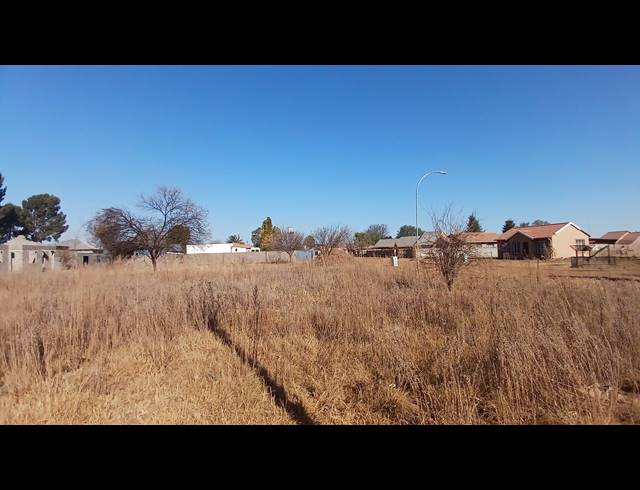 998M² VACANT LAND FOR SALE IN RIVERSDALE